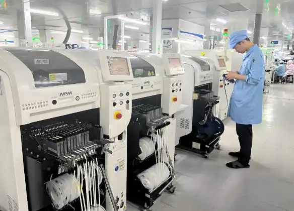 When to Use 100% PCB Inspection vs. Sample Testing?